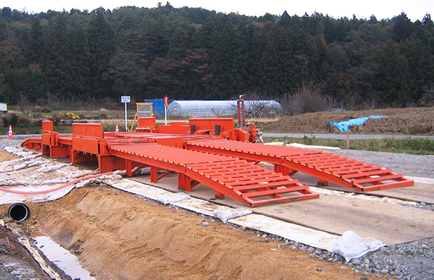 タイヤ泥落とし機 乾式